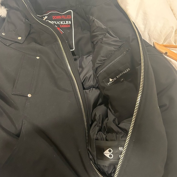 BRAND NEW MOOSE KNUCKLES JACKET. NEVER WORN TAGS ARE STILL ON IT. 100% AUTHENTIC - Picture 2 of 4